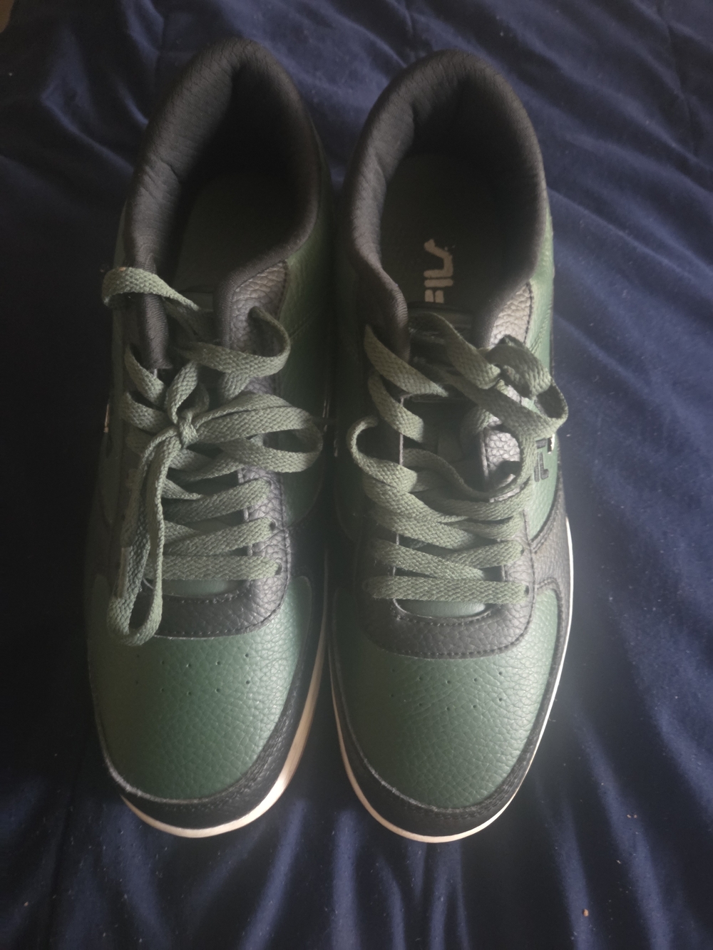 FILA Men's Dark Green and Black Low-Top Sneakers